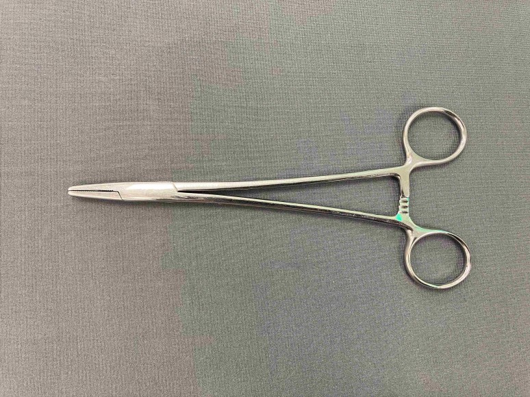 Vantage Needle Holder