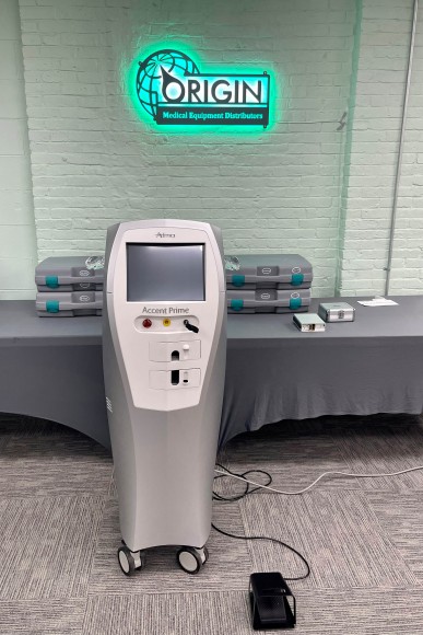 2020 Alma Accent Prime w/ 4 Handpieces & Foot Switch