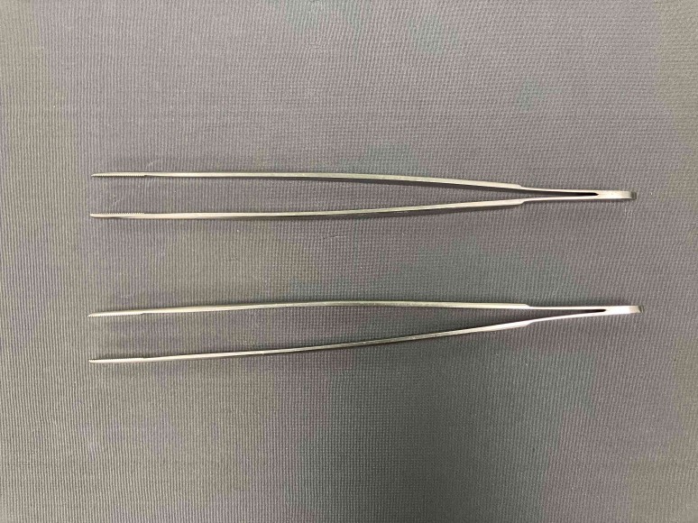 V. Mueller SU-2307 Dressing Forceps - lot of 2 tools