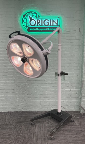 Skytron IF122 Single Surgical Light System