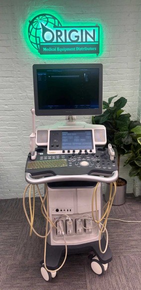 Mindray DC-8 EXP Ultrasound System w/ 4 Transducers