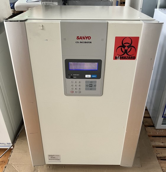 Sanyo MCO-19AIC CO2 Incubator