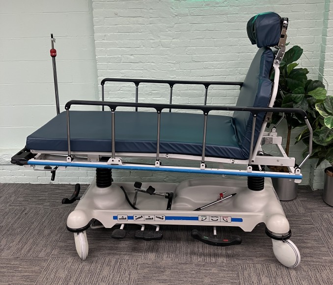 Stryker 1069 Eye Surgery Stretcher