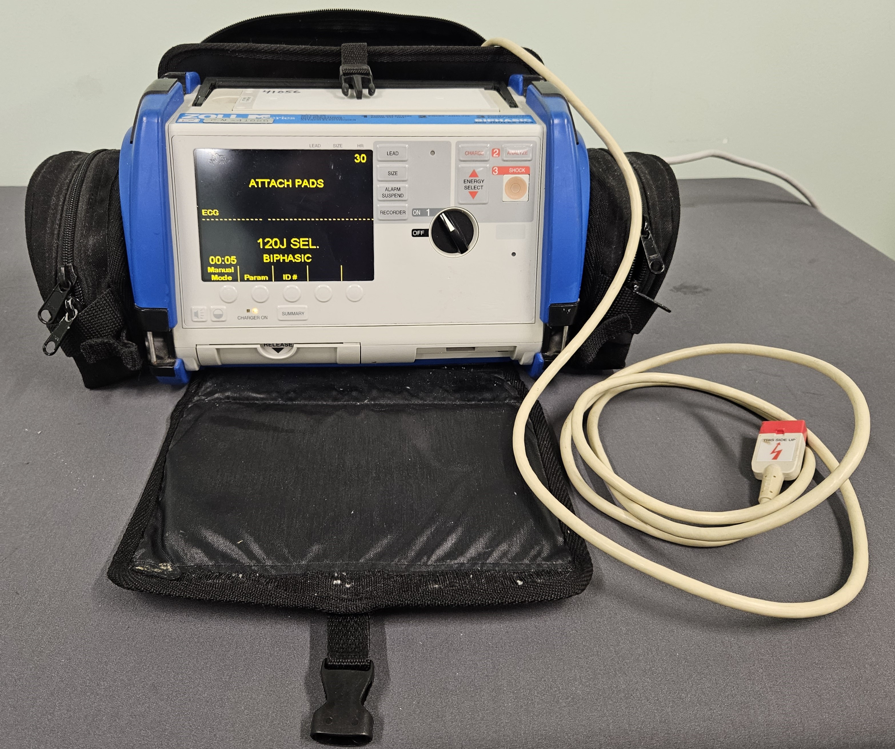 Zoll M Series Biphasic 200 Joules Max Defibrillator