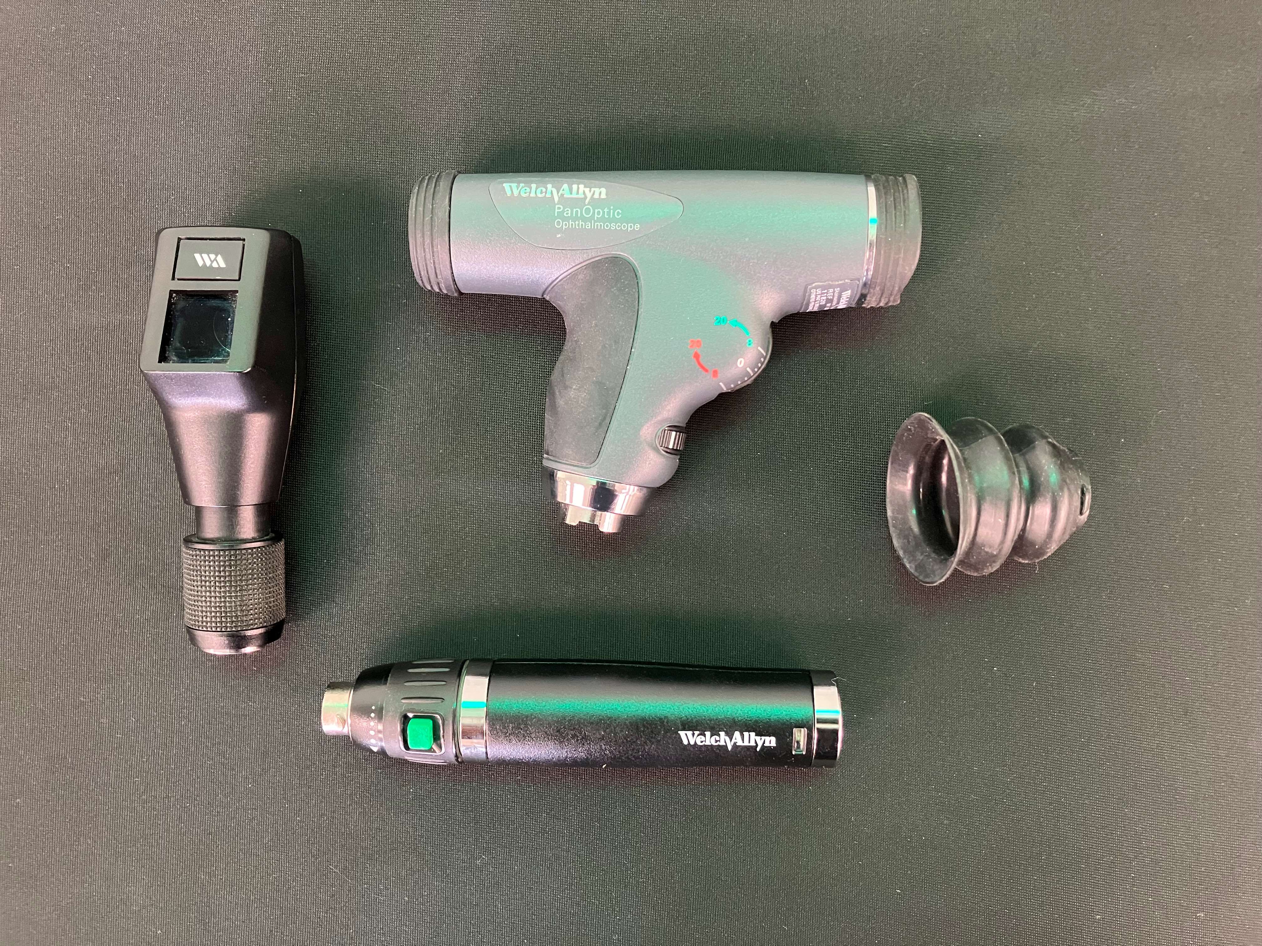 Welch Allyn 11820 PanOptic Ophthalmoscope w/ 18200 & More!