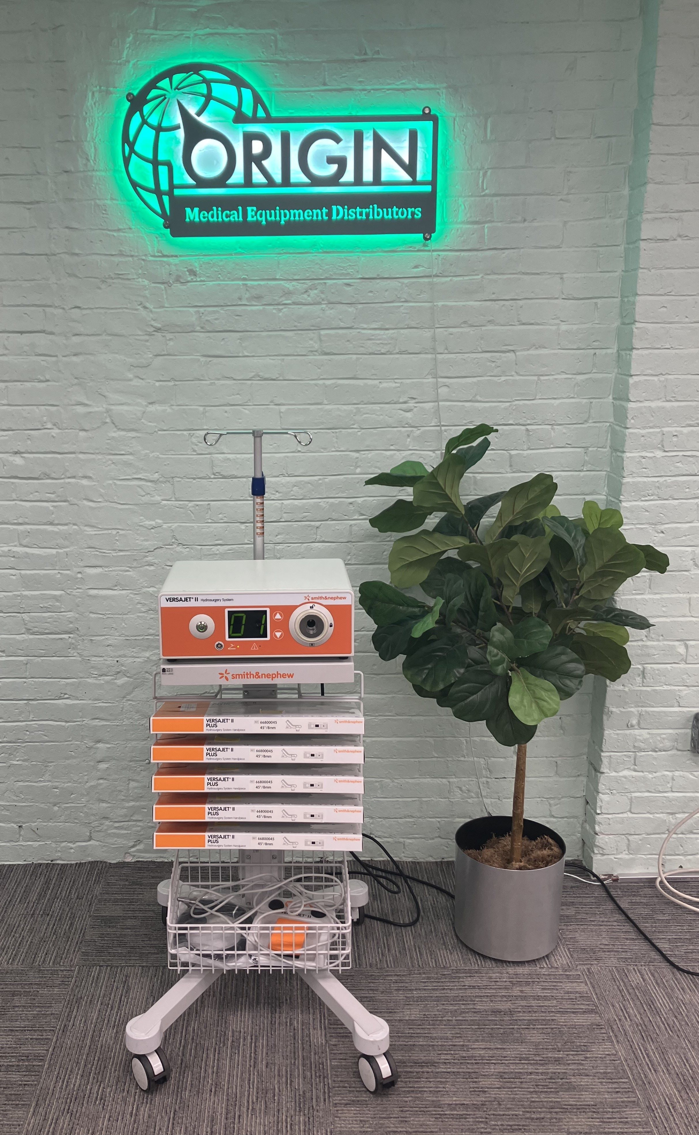 Smith & Nephew Versajet II Hydrosurgery Console w/ Accessories