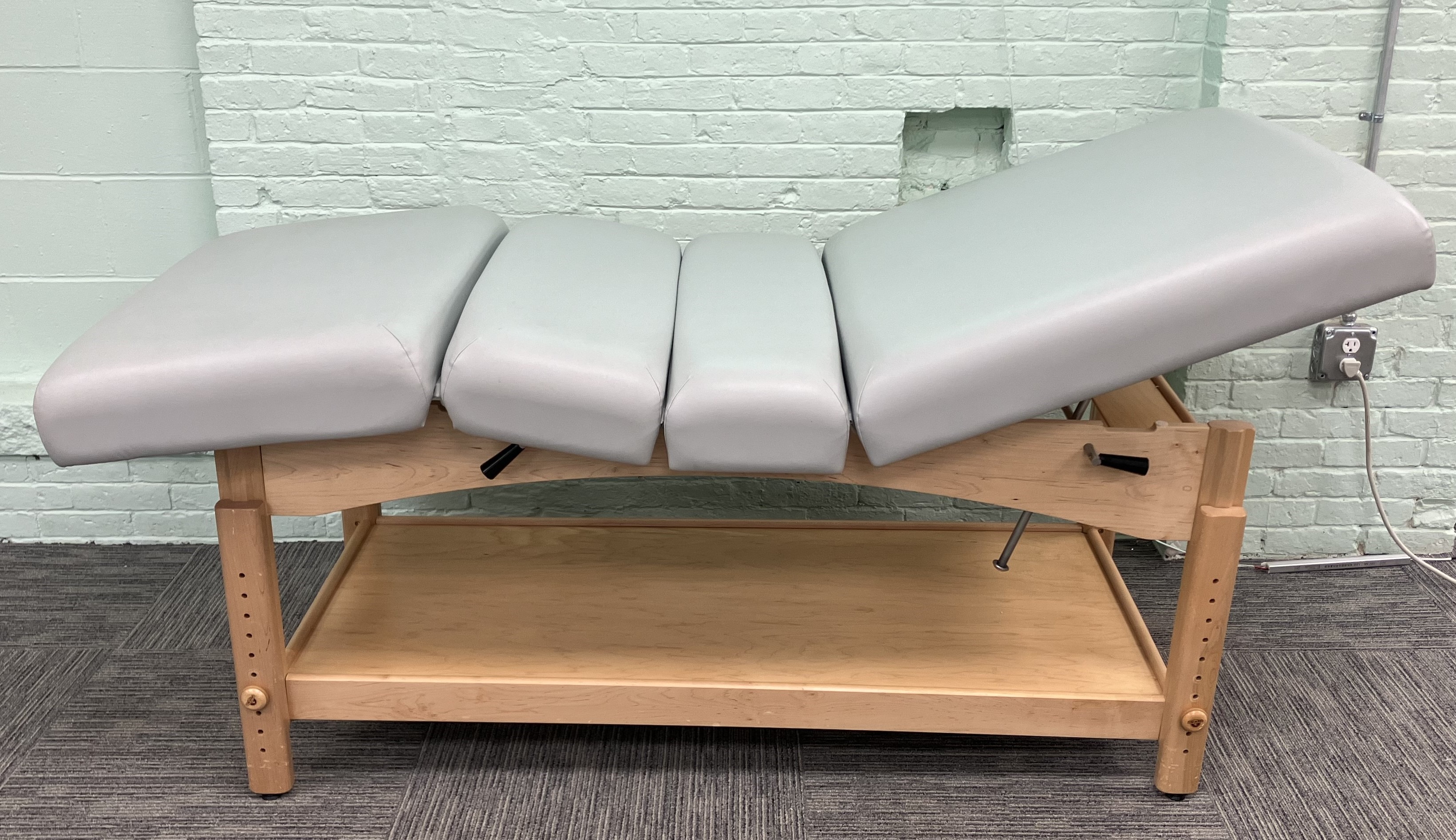 Oakworks Clinician Line Flextop Esthetician Massage Table - #1